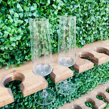 Load image into Gallery viewer, Foldable Boxwood Champagne Wall Rental