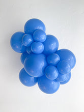 Load image into Gallery viewer, 15003 Tuftex Blue 5&quot; Round (50ct)
