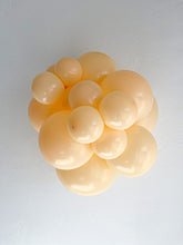 Load image into Gallery viewer, 17073 Tuftex Blush 17&quot; Round (50ct)
