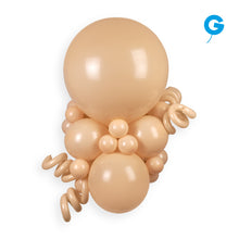 Load image into Gallery viewer, 329902 Gemar Blush 31" Round (1ct)
