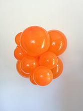 Load image into Gallery viewer, 24048 Tuftex Crystal Tangerine 24&quot; Round (25ct)
