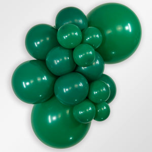 221663 Fashion Forest Green 9" Round (50ct)