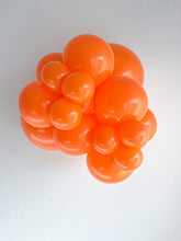 Load image into Gallery viewer, 24005 Tuftex Orange 24&quot; Round (1ct)
