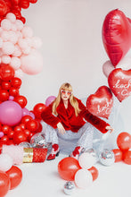 Load image into Gallery viewer, PIN10 Lipstick Piñata
