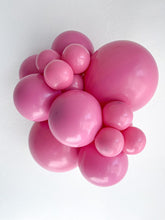 Load image into Gallery viewer, 24084 Tuftex Pixie 24&quot; Round (25ct)

