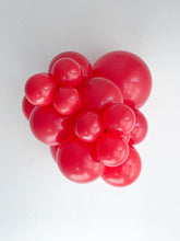Load image into Gallery viewer, 24007 Tuftex Red 24&quot; Round (25ct)
