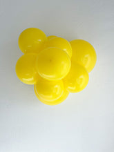 Load image into Gallery viewer, 17009 Tuftex Yellow 17&quot; Round (50ct)
