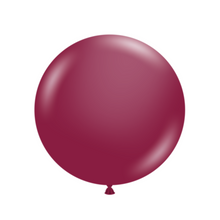 Load image into Gallery viewer, 17027 Tuftex Sangria 17&quot; Round (50ct)

