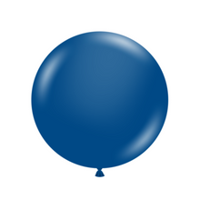 Load image into Gallery viewer, 10018 Tuftex Crystal Sapphire Blue 11&quot; Round (100ct)
